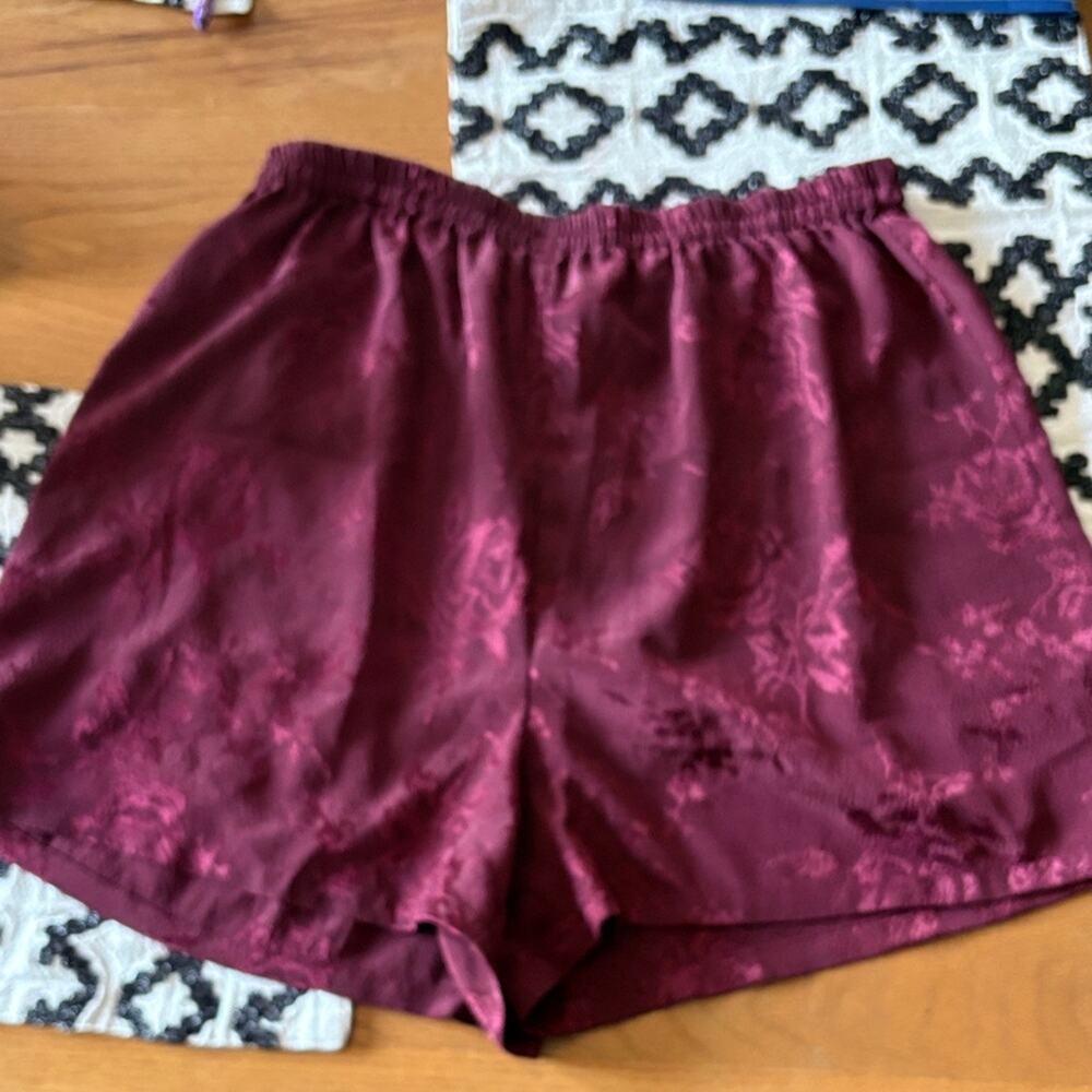Victoria's Secret Burgundy Floral Stretch Waist Pajama Shorts size Medium M